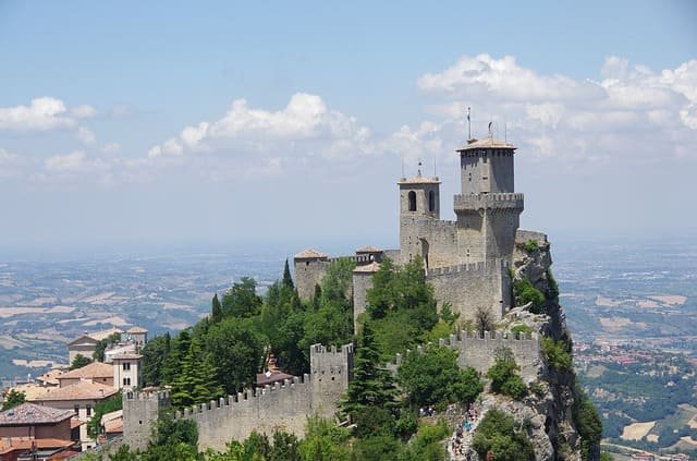 معلومات عن جمهورية سان مارينو San Marino